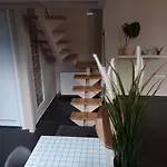 Urban Loft Living דירה