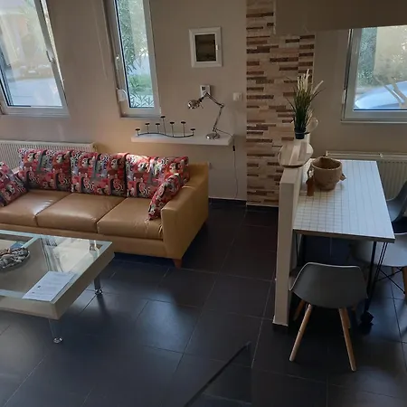 Urban Loft Living *