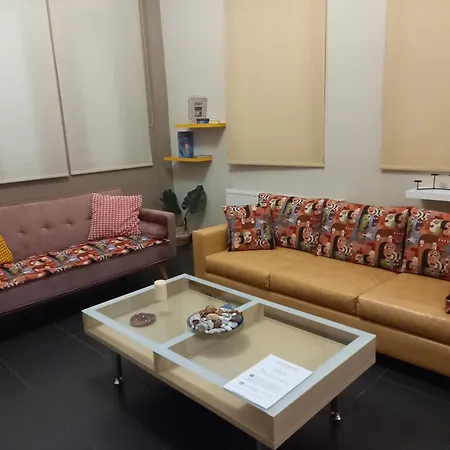 דירה Urban Loft Living