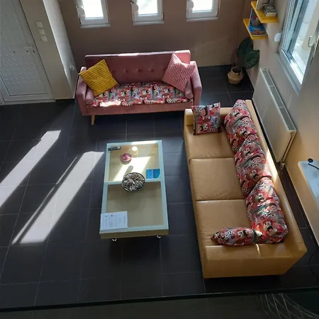 Urban Loft Living Apartment
