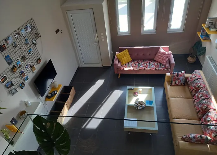 Urban Loft Living Apartamento Kardítsa